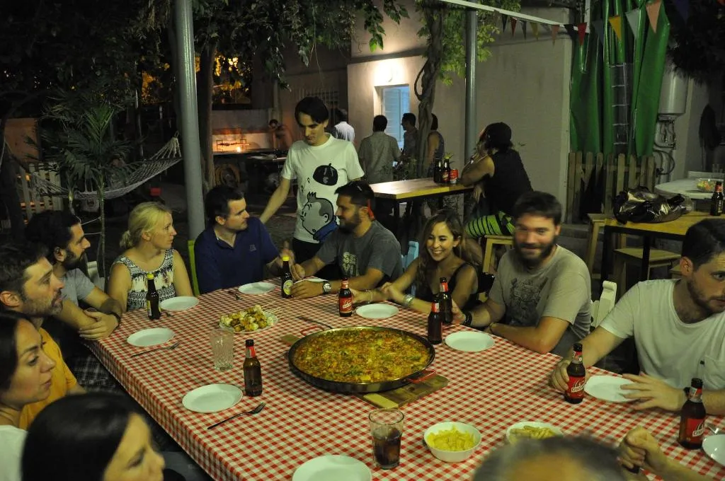 Restaurant, Lemon Garden Hostel Sevilla, Seville