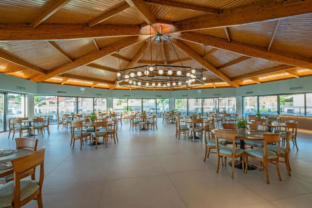 Restaurant, Golden Coast, Athens