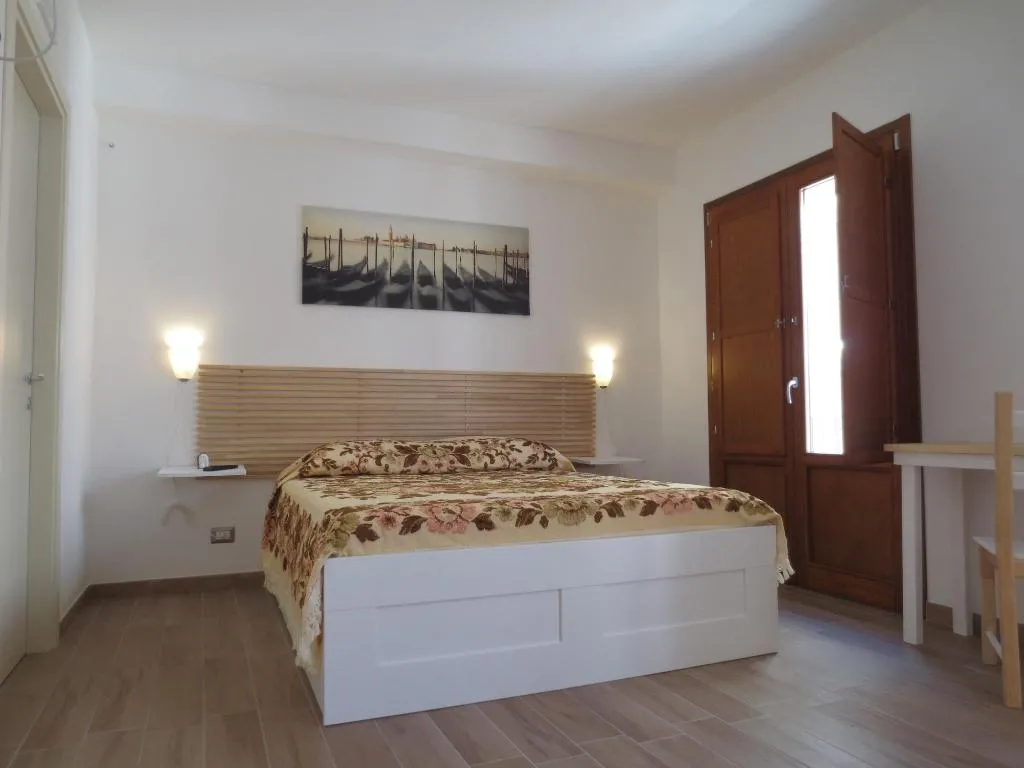 Room, B&B Vergilia, Catania