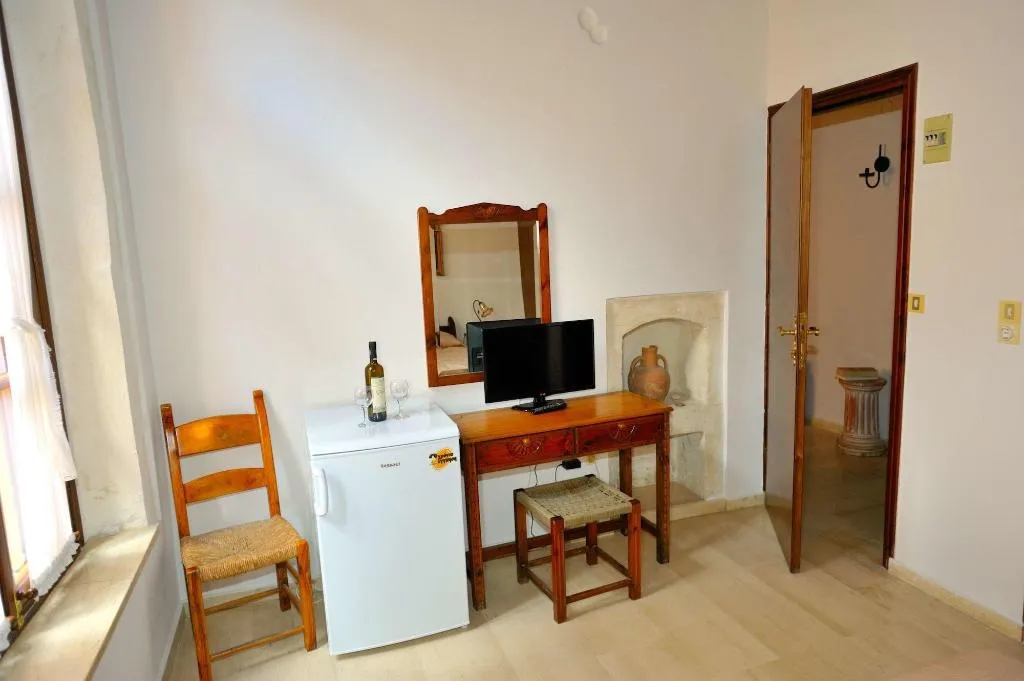 Room, Byzantine Hotel, Crete