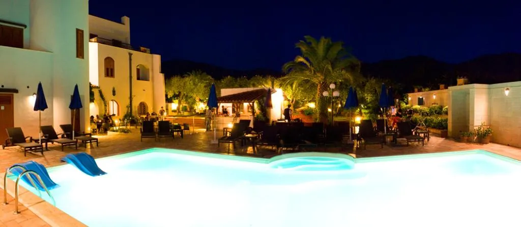 Pool, Baia del Capitano, Palermo