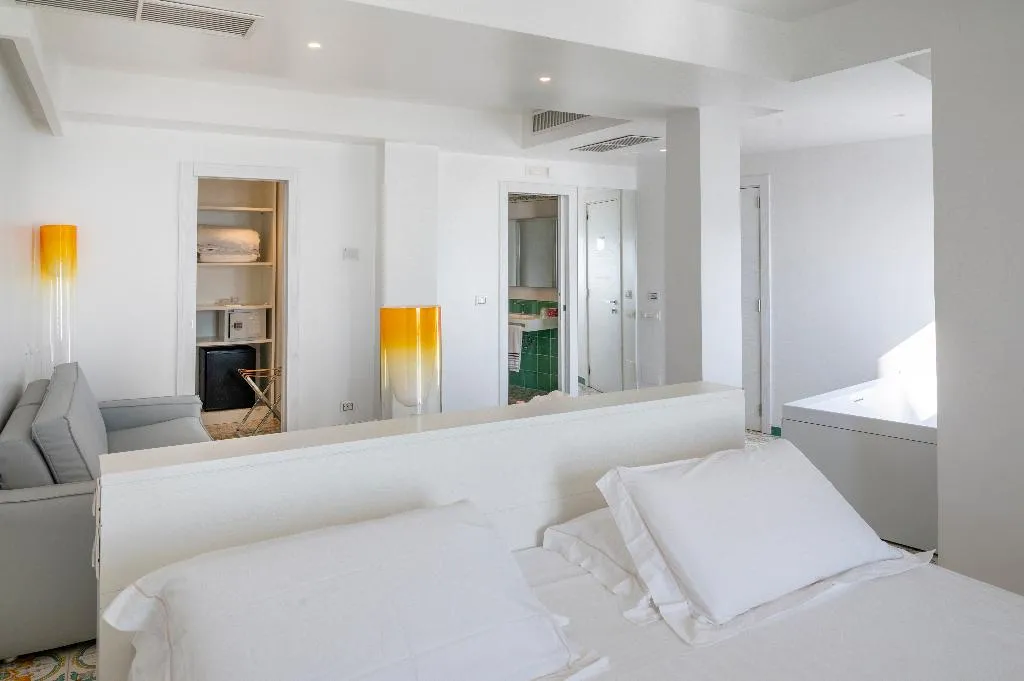 JUNIOR SUITE STANDARD Room, Lloyd's Baia, Naples