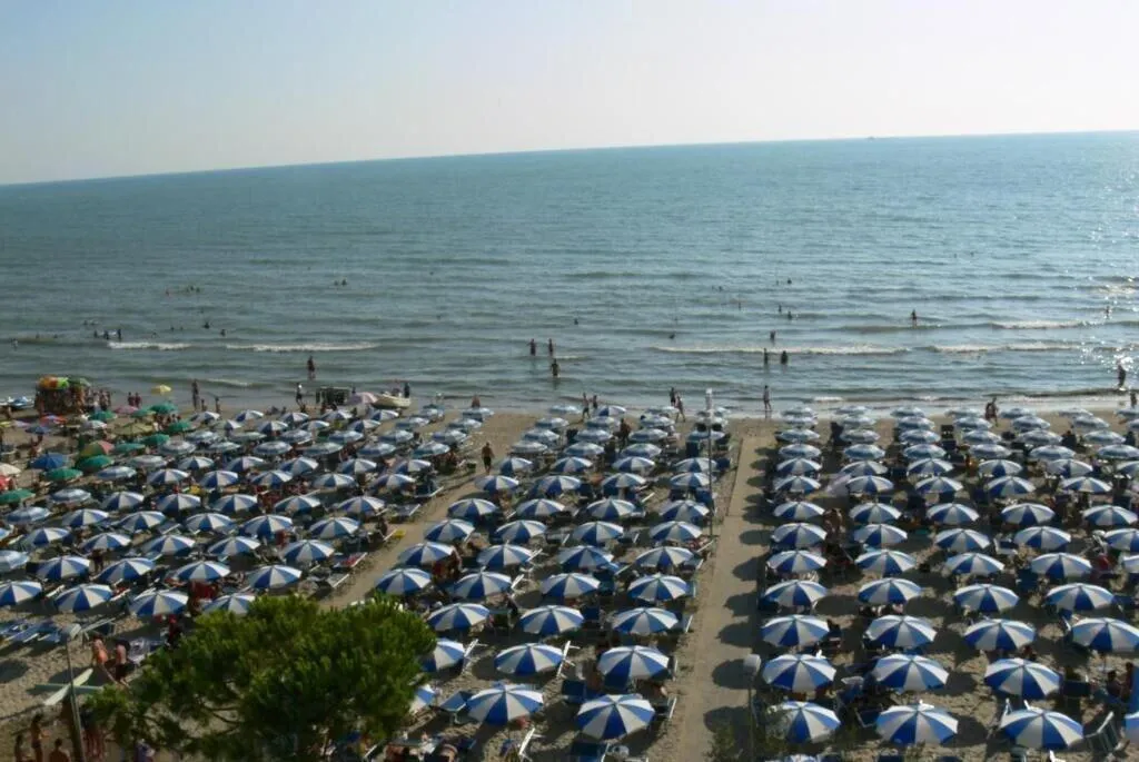 Beach, Hotel Majestic, Durres