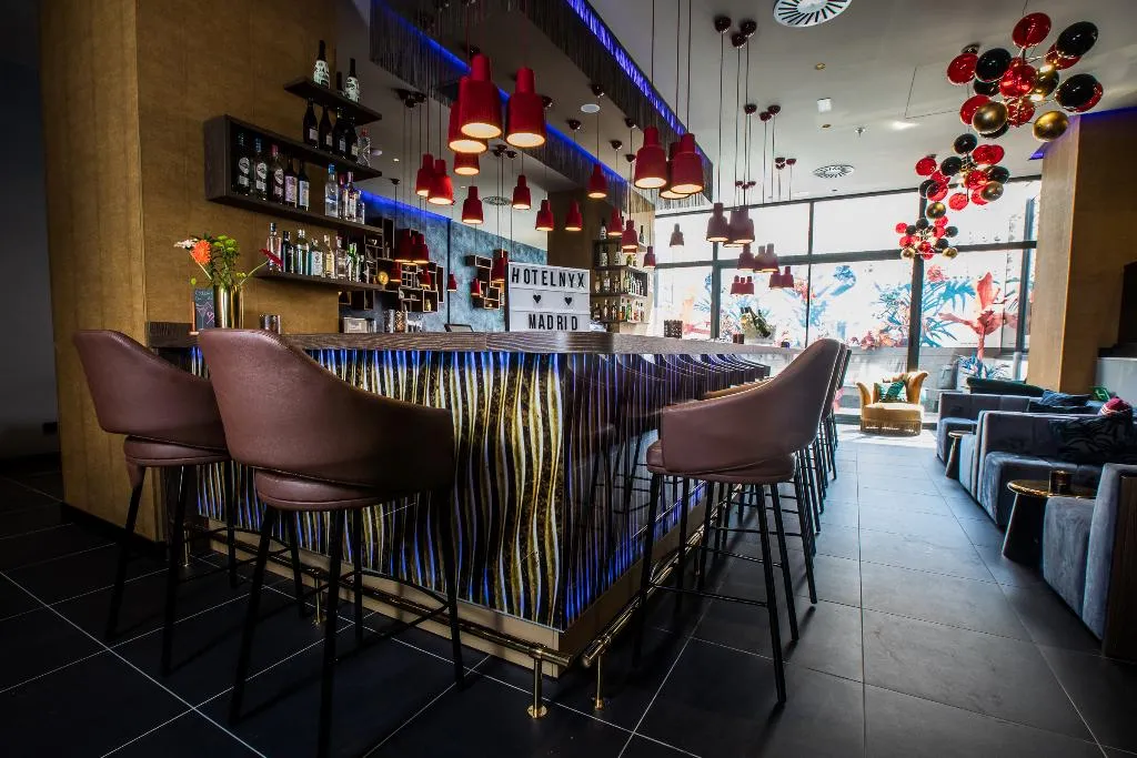 Bar, NYX Hotel Madrid by Leonardo Hotels, Madrid