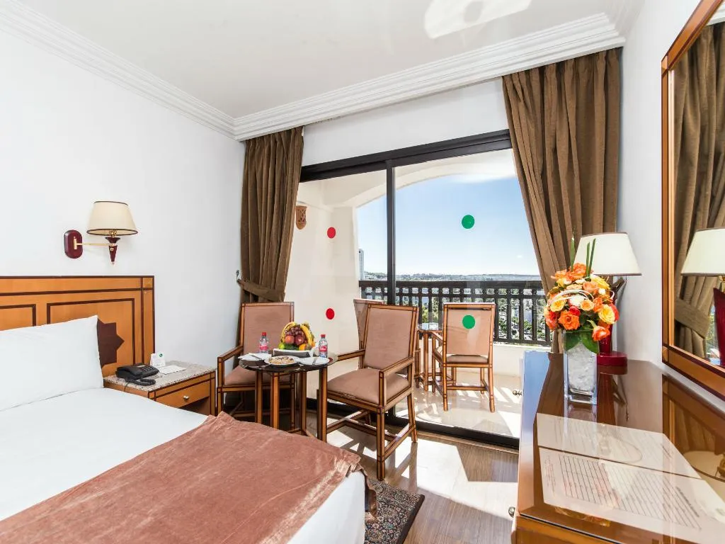 SINGLE POOL VIEW Room, Royal Mirage Agadir, Agadir