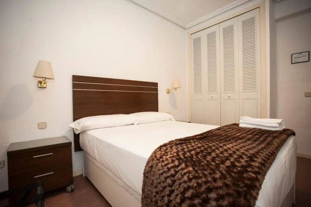 Room, Hostal JQC Ártico, Madrid