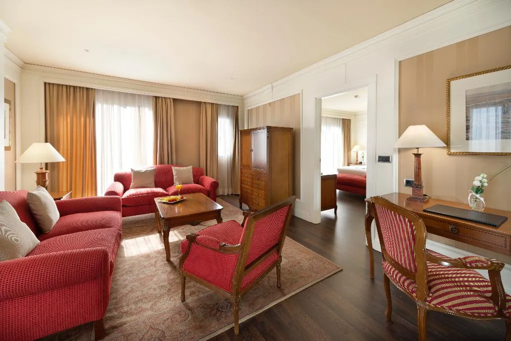 JUNIOR SUITE DELUXE Room, Sevilla Center, Seville
