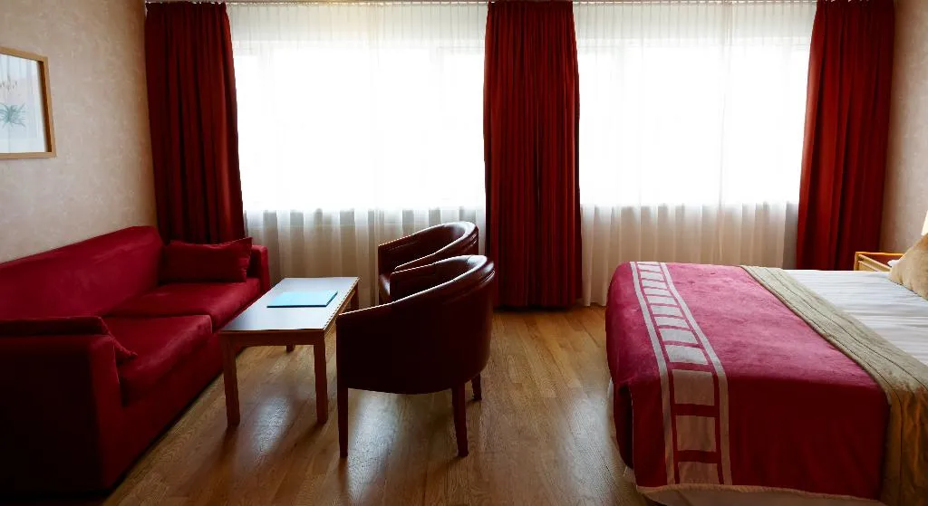 DOUBLE DELUXE Room, Fosshotel Raudara, Reykjavik