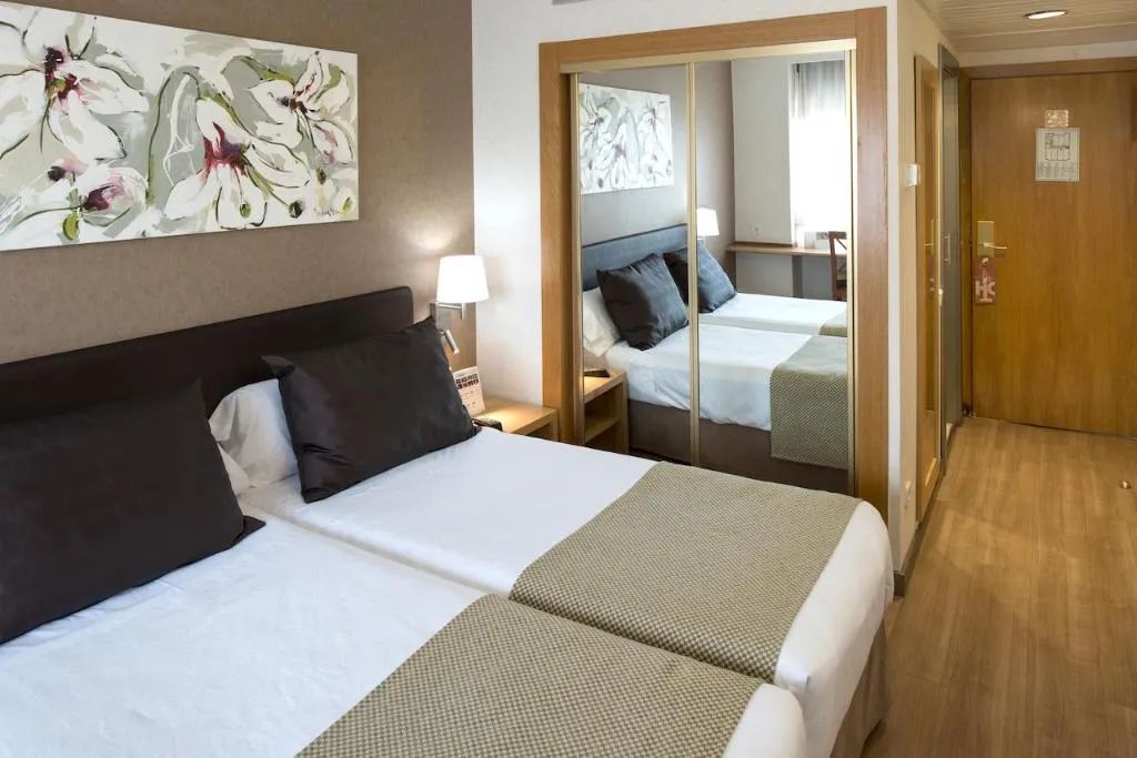 Room, Catalonia Albeniz, Barcelona