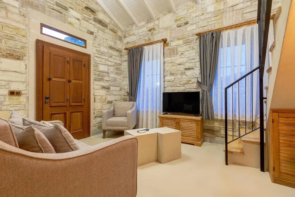 Room, Navali̇a Otel, Izmir