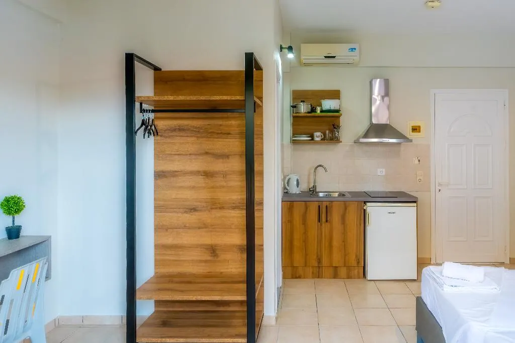 TRIPLE WITH VIEWS Room, Nikos Villas, Corfu