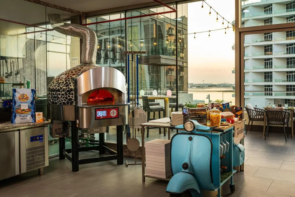 Restaurant, Aloft Palm Jumeirah, Dubai
