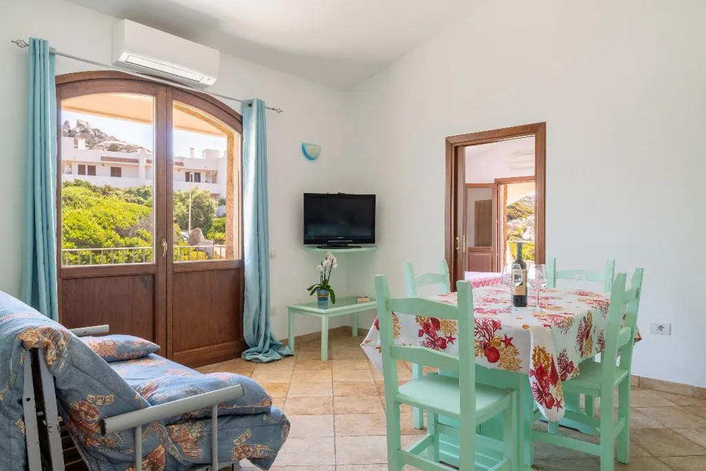 APARTMENT CAPACITY 4 Room, Residence Baia Santa Reparata, Olbia