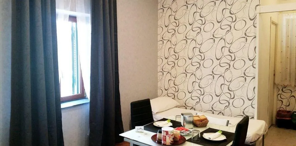 Room, B&B Viva Pompei, Naples