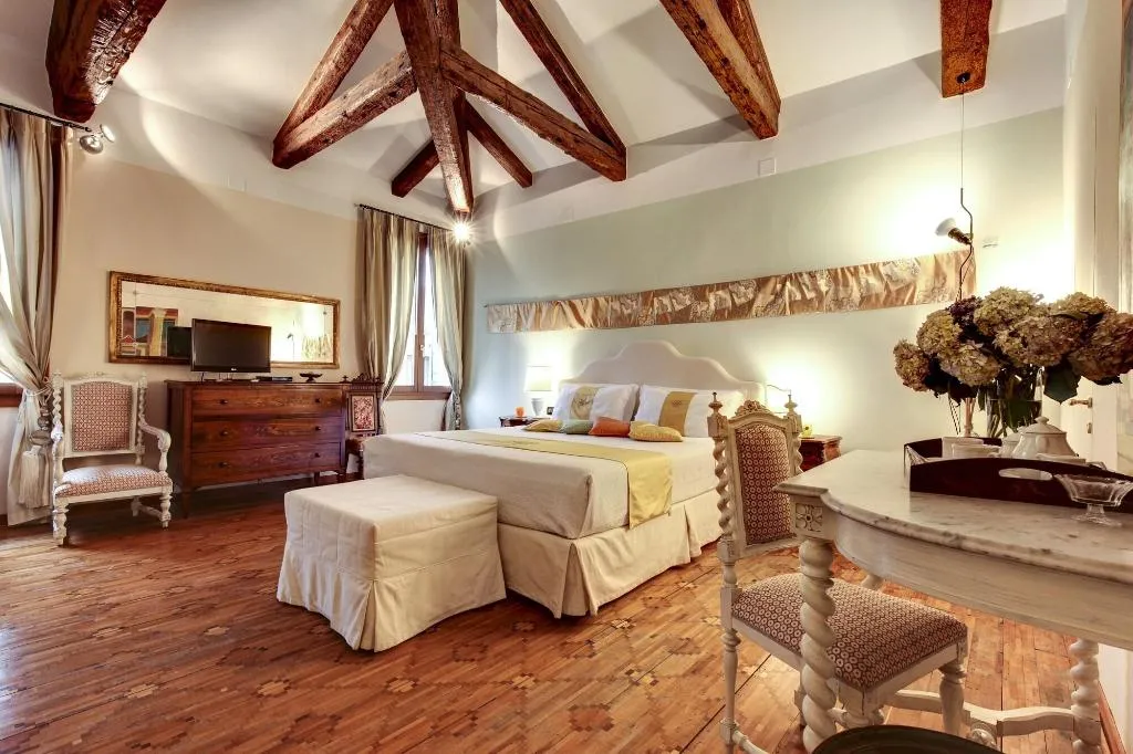 Room, La Villeggiatura, Venice