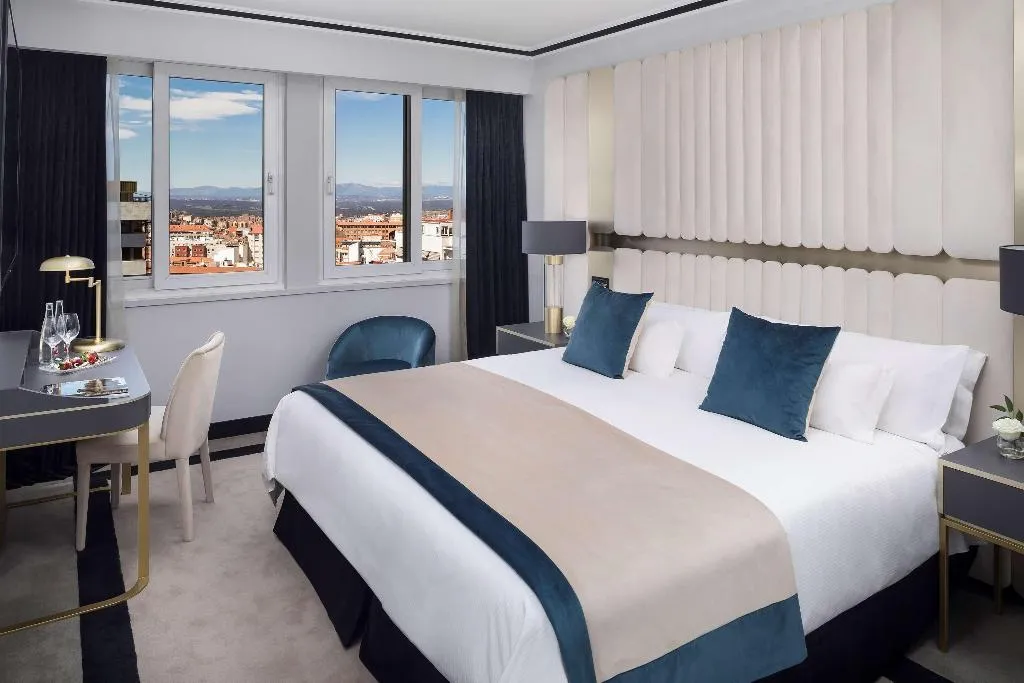 DOUBLE DELUXE Room, Melia Castilla, Madrid