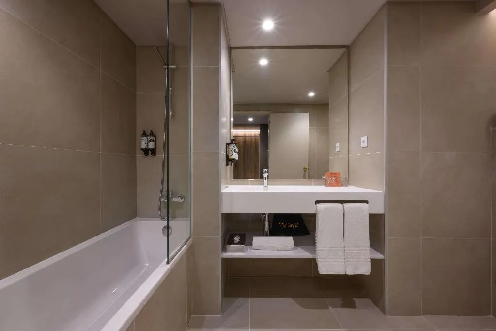 DOUBLE STANDARD Room, Aeminium Coimbra, Affiliated by Meliá, Porto