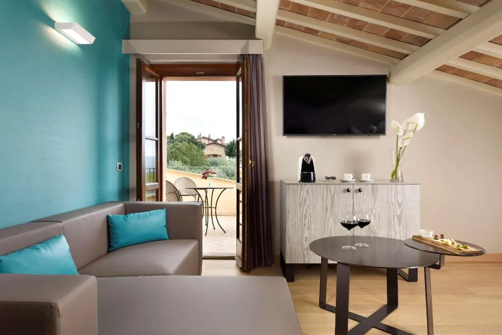 SUITE DELUXE WITH BALCONY Room, Borgobrufa Spa Resort Adults Only, Perugia