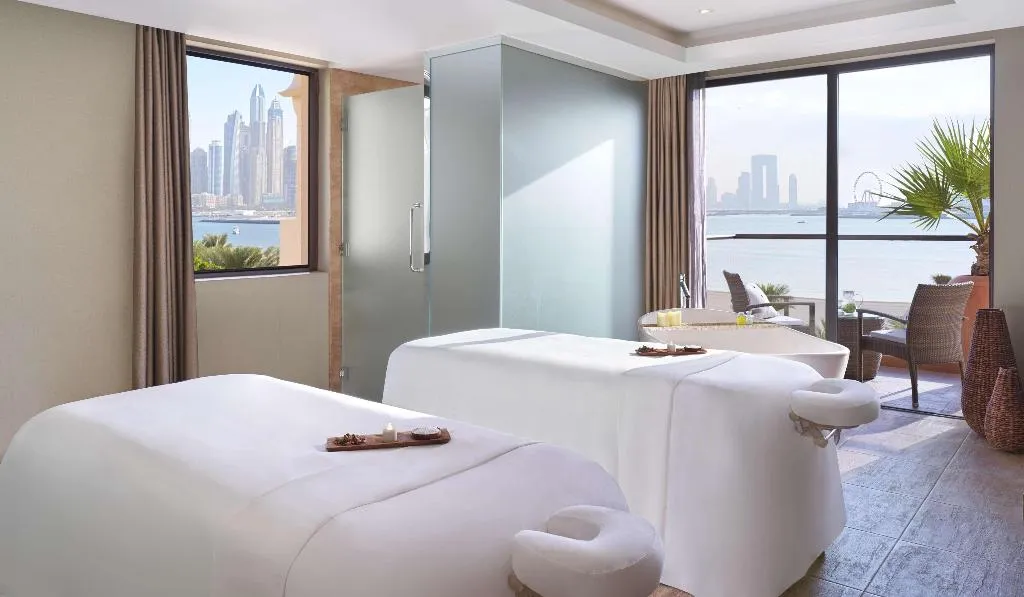 Sports and Entertainment, Fairmont The Palm, Dubai