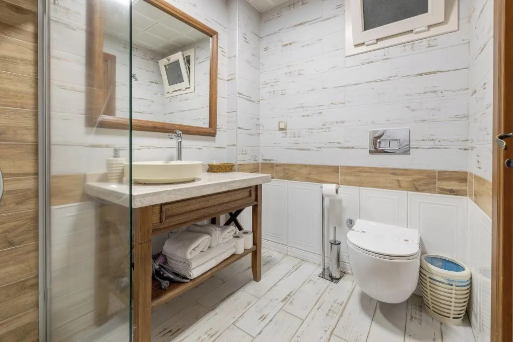 Room, Navali̇a Otel, Izmir