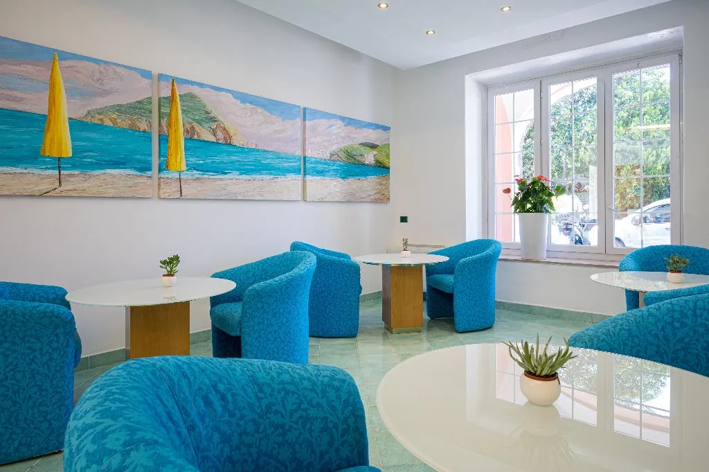 Lobby, Regina Palace Terme, Naples