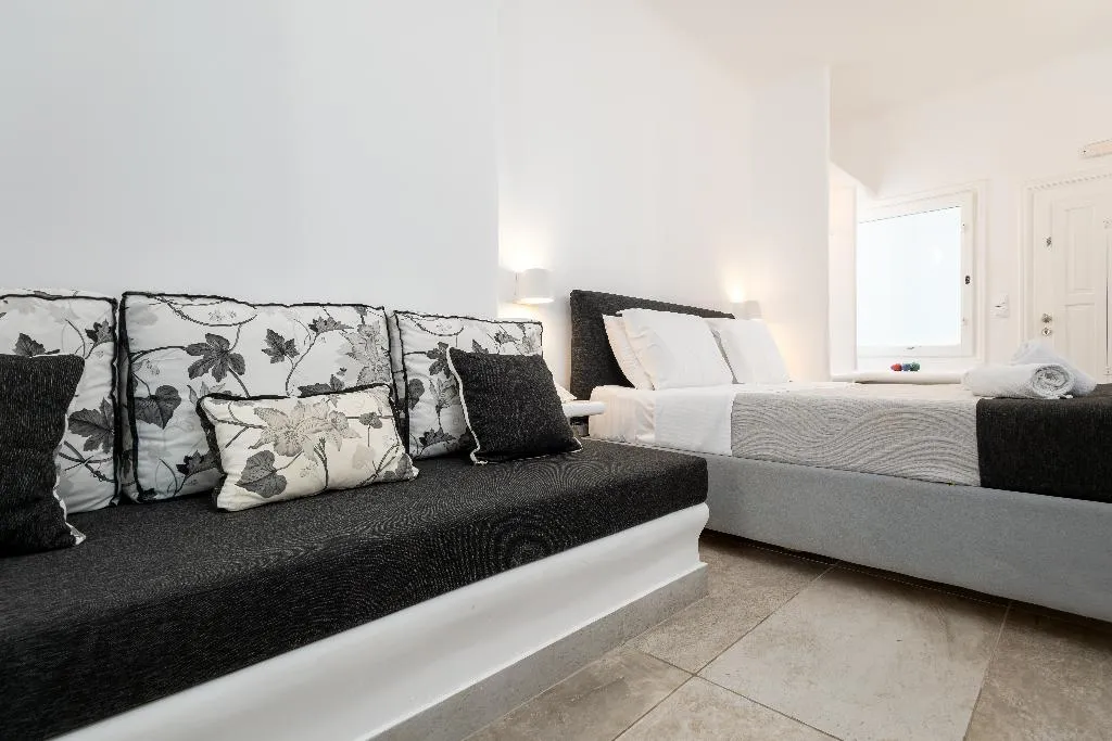 SUITE WITH JACUZZI Room, Amaze Suites, Santorini