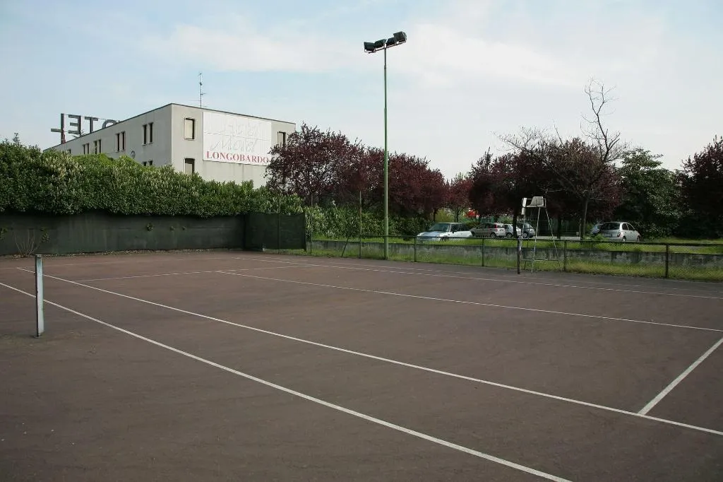 Sports and Entertainment, Hotel Longobardo, Milan