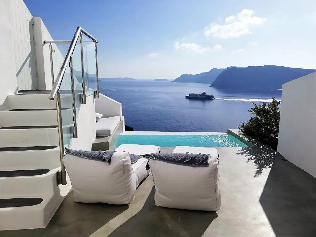 Room, Marizan Caves & Villas, Santorini, Santorini