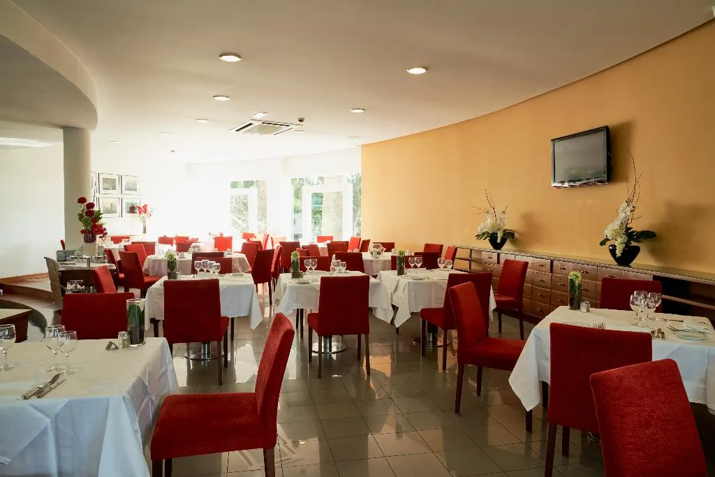 Restaurant, Leziria Parque Hotel, Lisbon