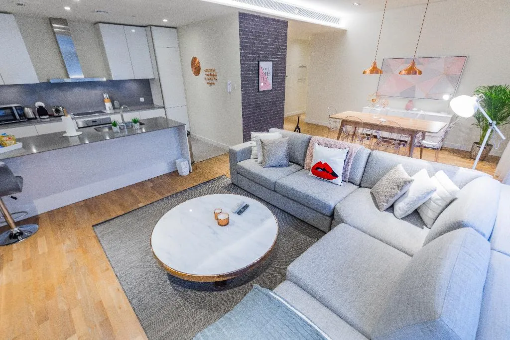 APARTMENT TWO BEDROOMS WITH AIR CONDITIONING Room, FAM Living - City Walk, Dubai