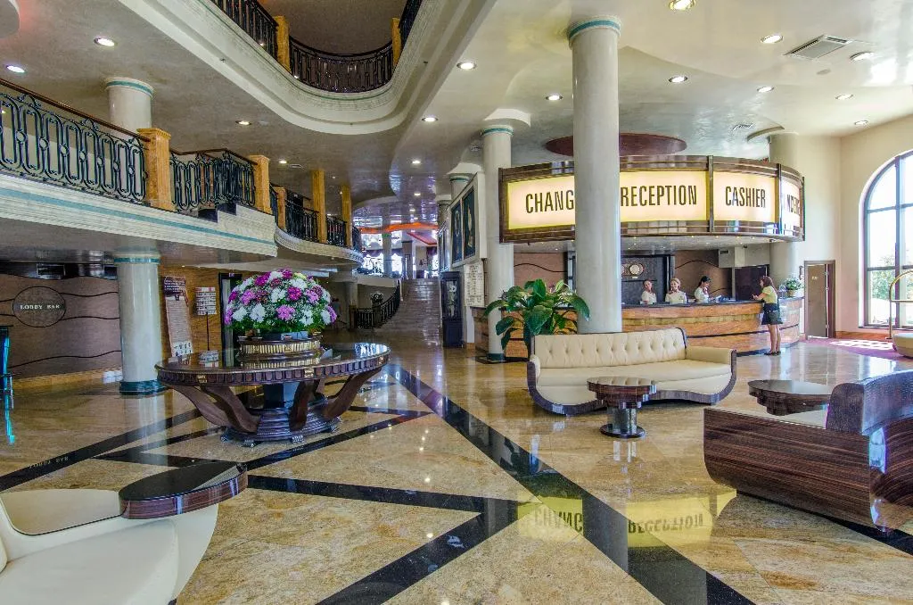 Lobby, Admiral, Varna