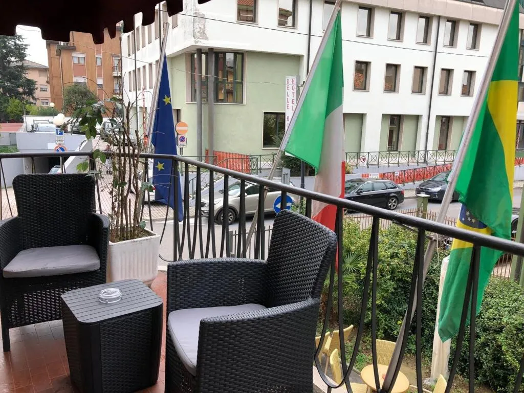 Terrace, Delle Rose, Venice