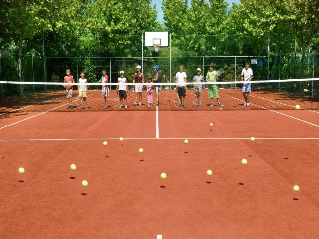 Sports and Entertainment, Hotel Stella Maris, Naples