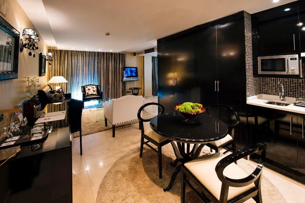 DOUBLE STANDARD Room, Mirador de Chamartin, Madrid