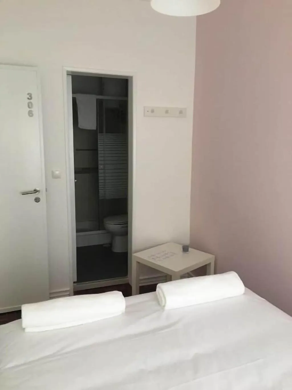 Room, Lx Center Guesthouse, Lisbon