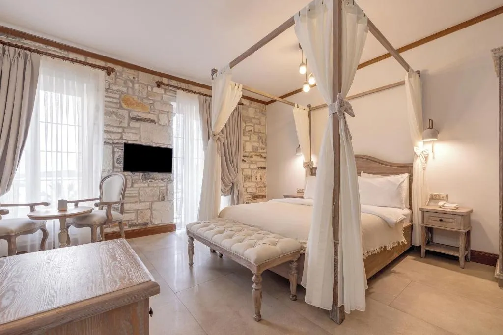 Room, Navali̇a Otel, Izmir
