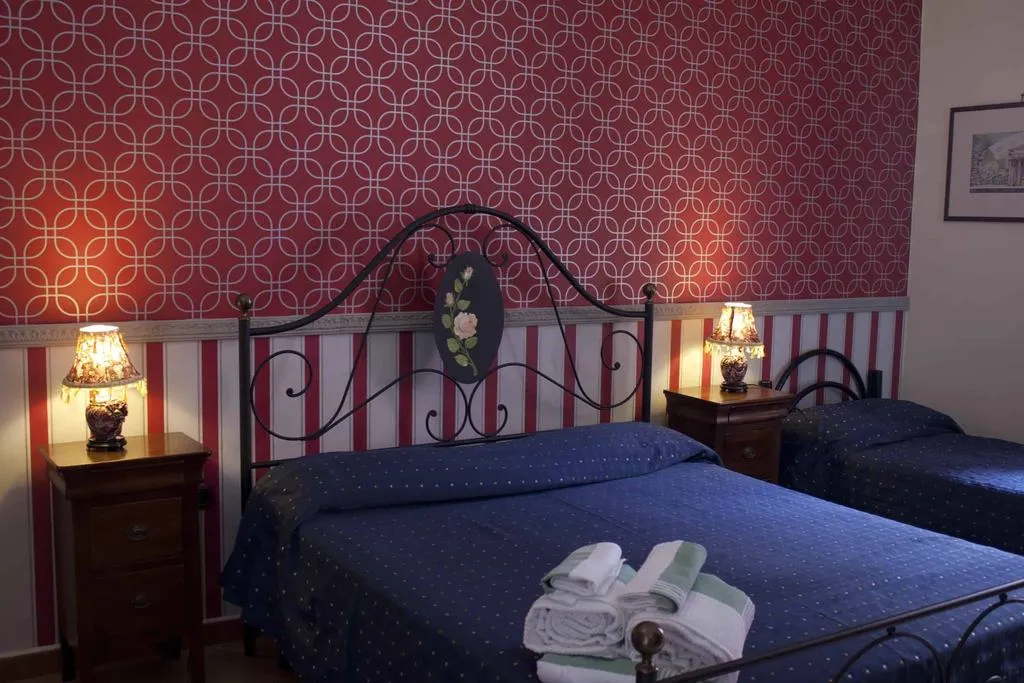 TRIPLE STANDARD Room, Hotel Ristorante Novecento, Naples