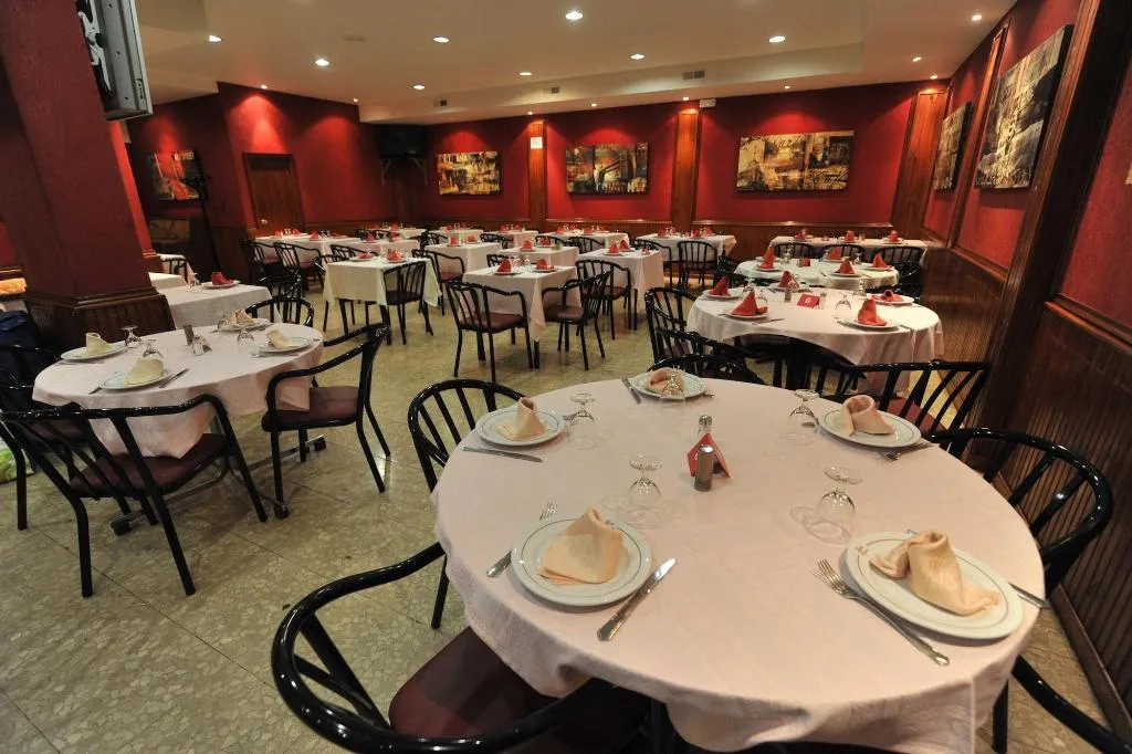 Sports and Entertainment, Hostal Goyma Iii, Madrid