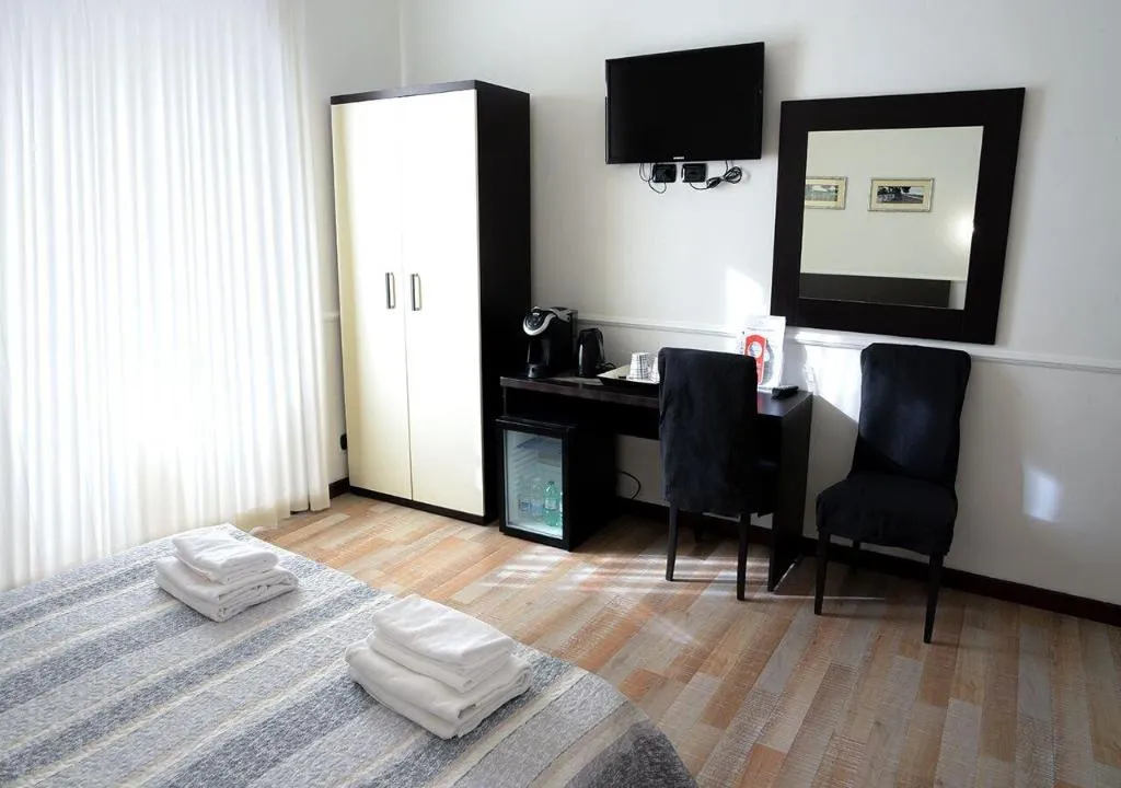 Room, Few Steps From Colosseum, Naples