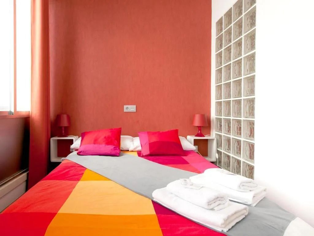 Room, Hostal Abril, Madrid
