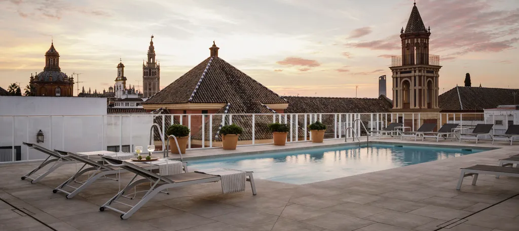 Pool, Fernando III, Seville