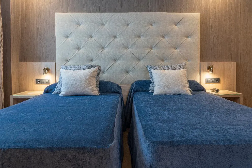 QUADRUPLE STANDARD Room, Rialto, Barcelona