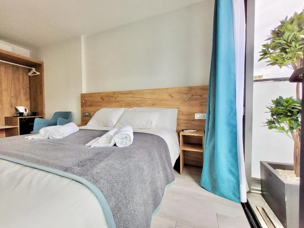 DOUBLE WITH BALCONY Room, Puerto Azul, Tenerife