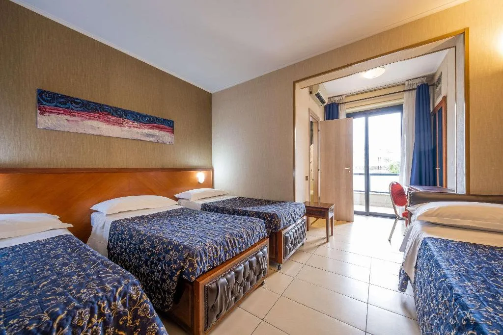 DOUBLE WITH DOUBLE BED Room, Hotel Rouge et Noir Roma, Rome