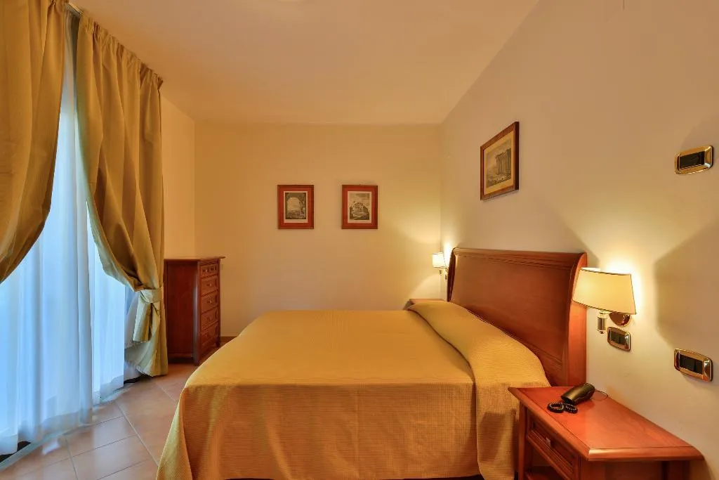 Room, Minerva Resort Hotel, Naples