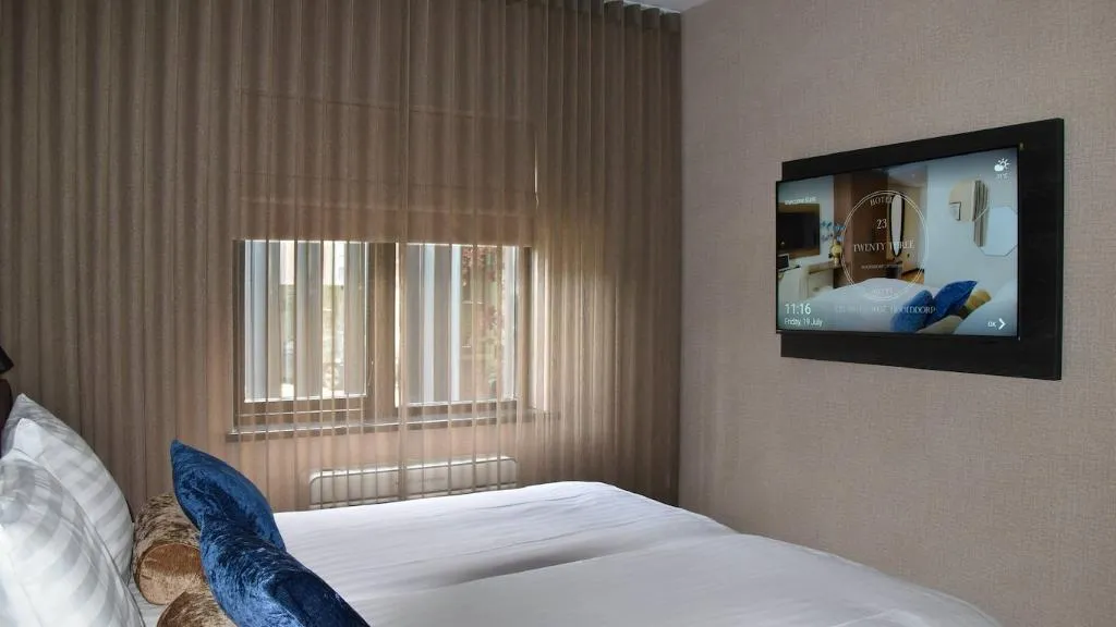 TWIN STANDARD Room, Hotel Twenty Three, Amsterdam