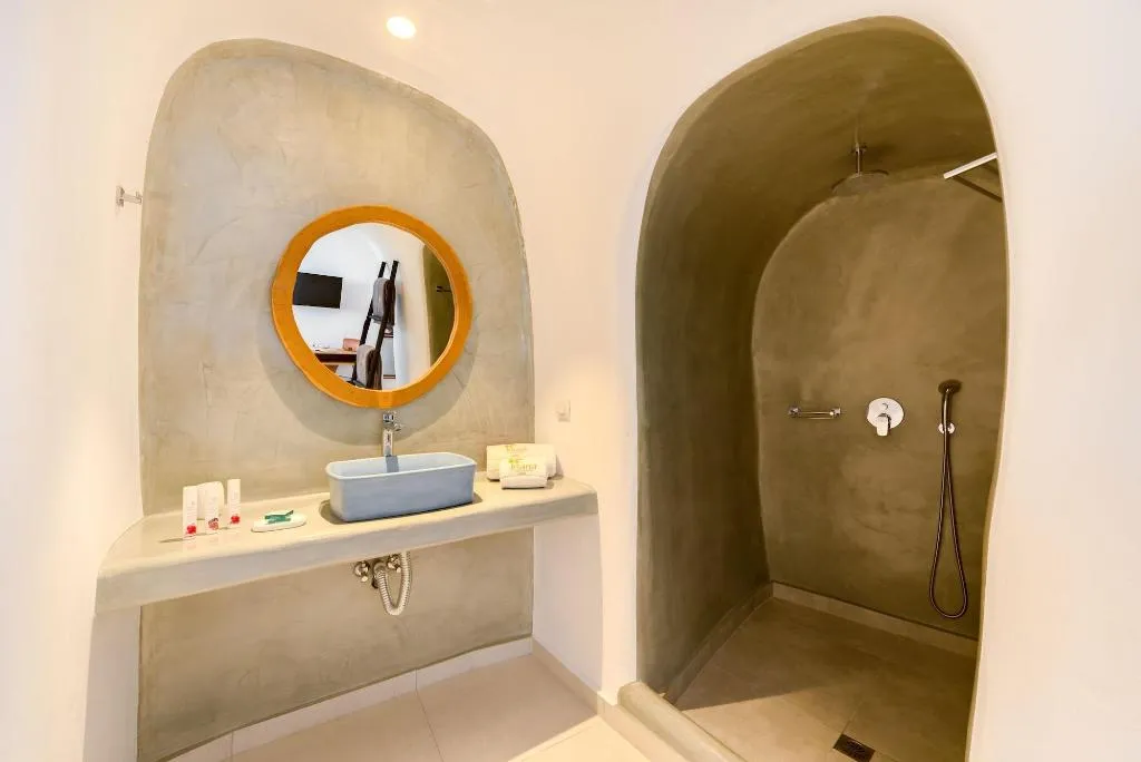 Room, Iriana Suites, Santorini