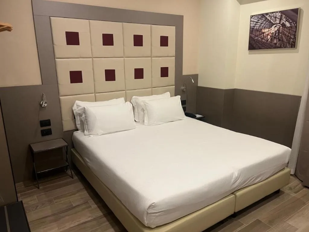 DOUBLE STANDARD Room, JR Hotels Bocconi Milano, Milan