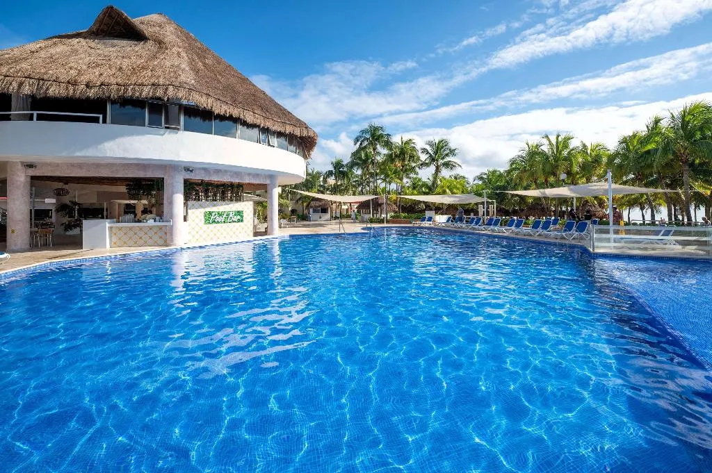Pool, Viva Maya by Wyndham, Trademark All-Inclusive, Cancun Area