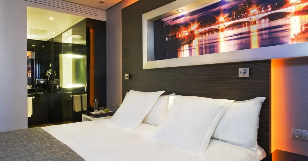 Room, Melia Lebreros, Seville